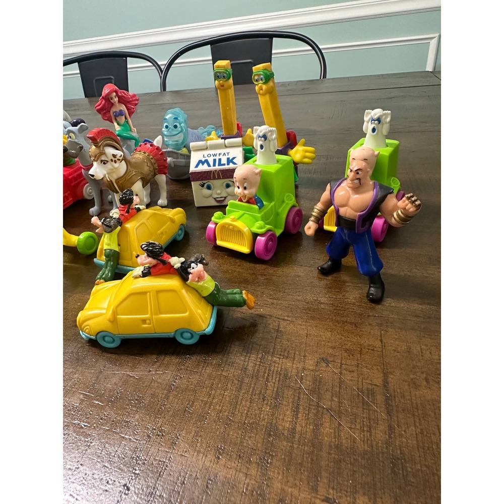 Vintage 90s Fast Food Toy Lot Disney McDonald's Burger King Richard Scarry 20pc - Picture 3 of 14